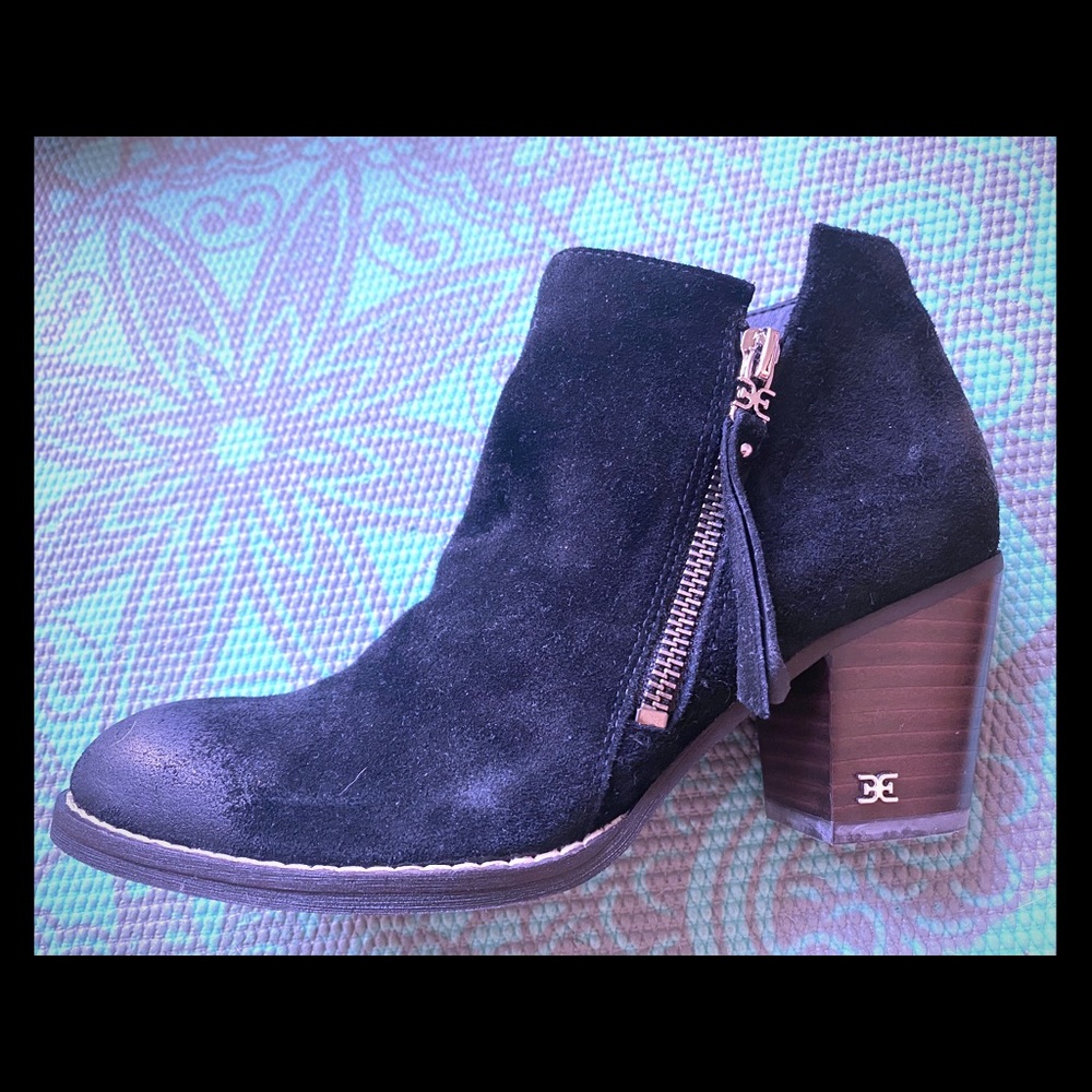 Ankle bootie
